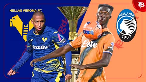 Simone Inzaghi celebrating with his Inter Milan players after beating Barcelona.